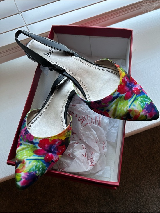 Impo Shoes - Impo Floral Pointed Slingback Heels in Multicolor